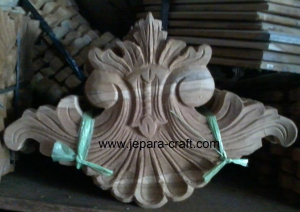 a24-ornamen-ukiran-tempel-kerang-tengah